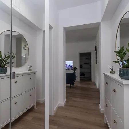 Blue Apartament Apartment *